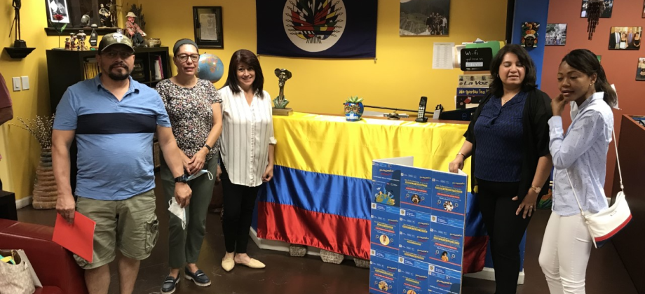 Connacionales celebran Día Nacional del Colombiano Migrante en el Consulado Móvil en Phoenix, Arizona 